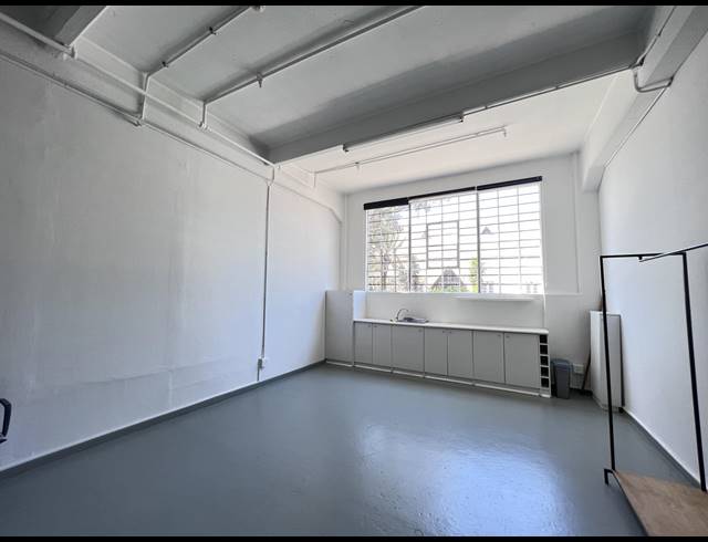 70M² RETAIL TO LET IN WOODSTOCK